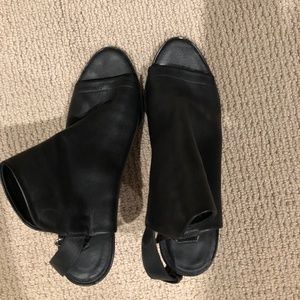 VINCE heels black leather sling backs